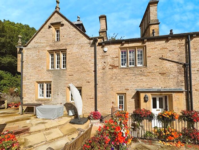 3 Bedroom Country House For Sale In Eshton Hall In The Yorkshire Dales, BD23