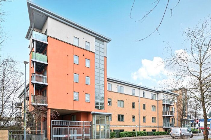 2 Bedroom Apartment For Sale In Ryemead Boulevard, High Wycombe, Buckinghamshire, HP11