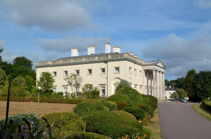 2 Bedroom Flat For Sale In Missenden Road, Amersham, HP7