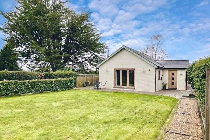 2 Bedroom Maisonette For Sale In Brook Lane, Woodgreen, Fordingbridge, SP6