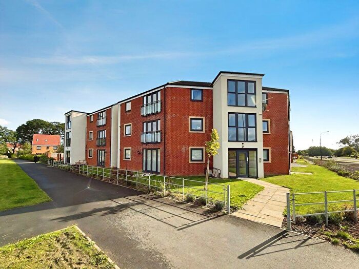 2 Bedroom Apartment For Sale In Willowbay Drive, Newcastle Upon Tyne, NE13