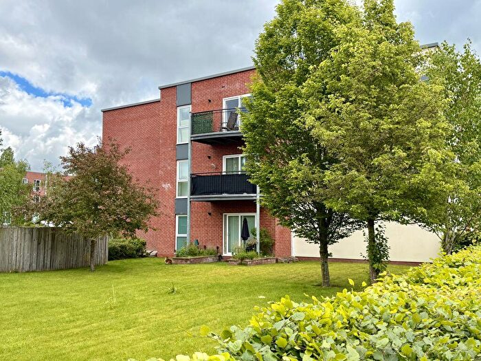 1 Bedroom Flat For Sale In Sheen Gardens, Heald Point, Manchester, M22