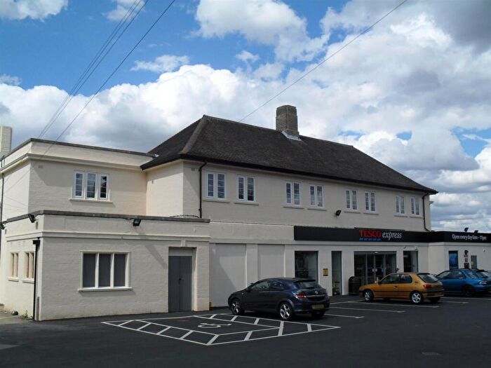 1 Bedroom Apartment To Rent In Middleton Road, Banbury, OX16