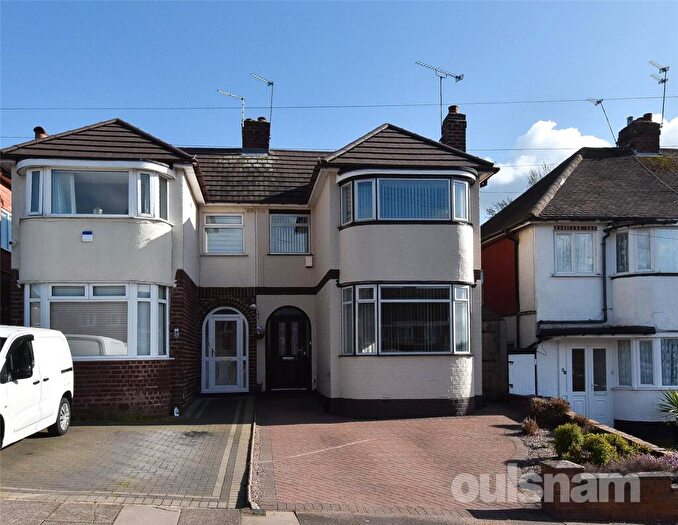 3 Bedroom Semi Detached House For Sale In Doversley Road, Kings Heath, Birmingham, West Midlands, B14