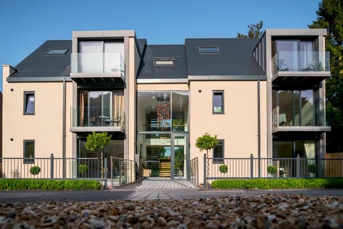 1 Bedroom Flat To Rent In Victoria Road, Malvern, Worcestershire, WR14