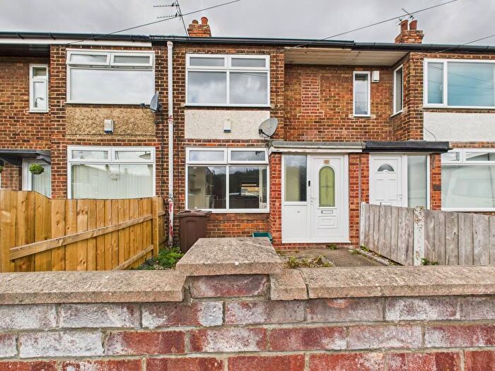 2 Bedroom Terraced House For Sale In Swaledale Avenue, Hull, HU9