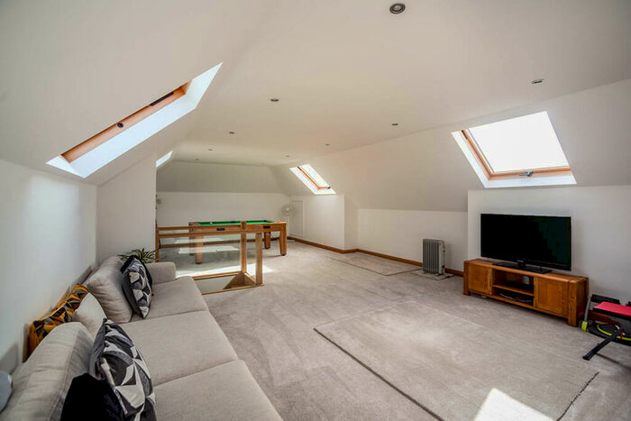 4 Bedroom Detached House For Sale In The Trefoil, Norton, Faversham, ME13