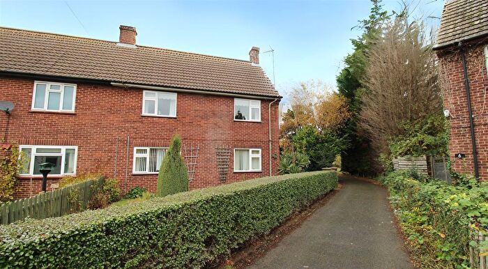 3 Bedroom Semi Detached House For Sale In George Avenue, Gedney Drove End, PE12