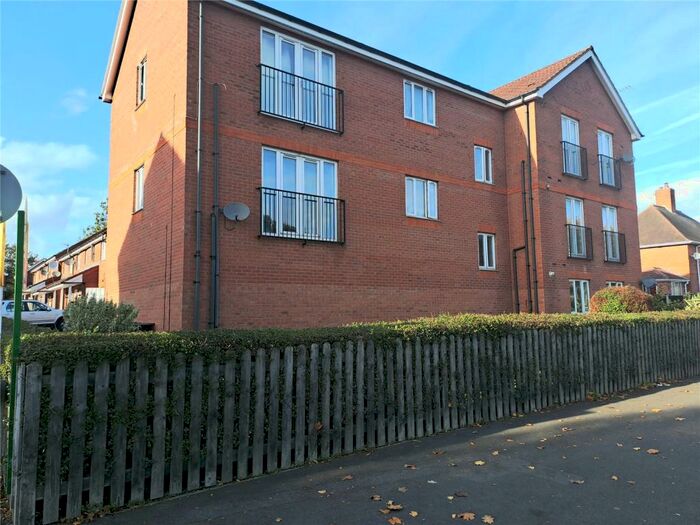 2 Bedroom Flat To Rent In Campbell Close, Nottingham, Nottinghamshire, NG8