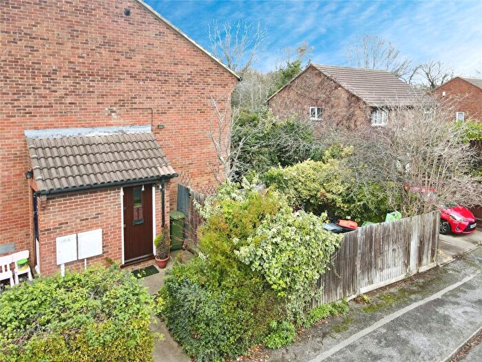 1 Bedroom Terraced House For Sale In Germander Place, Conniburrow, Milton Keynes, MK14