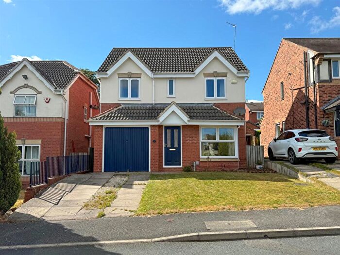 4 Bedroom Detached House For Sale In Woodside Avenue, Meanwood, Leeds, West Yorkshire., LS7