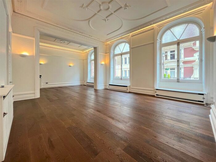 3 Bedroom Flat To Rent In Carlisle Mansions, Victoria, SW1P