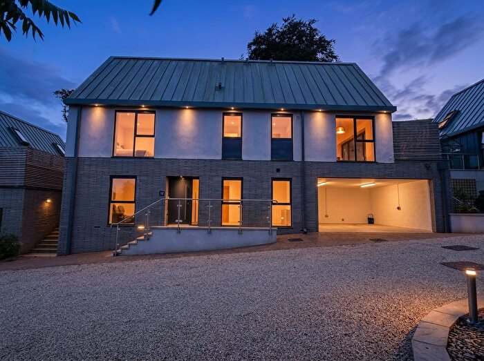 4 Bedroom Detached House For Sale In Elizabeth Penton Way, Bampton, Tiverton, EX16