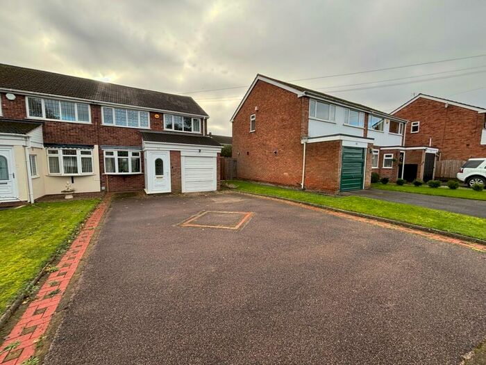 3 Bedroom House To Rent In Lowlands Avenue, Streetly, B74