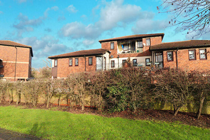 2 Bedroom Apartment For Sale In The Gallops, Langdon Hills, Basildon, SS16