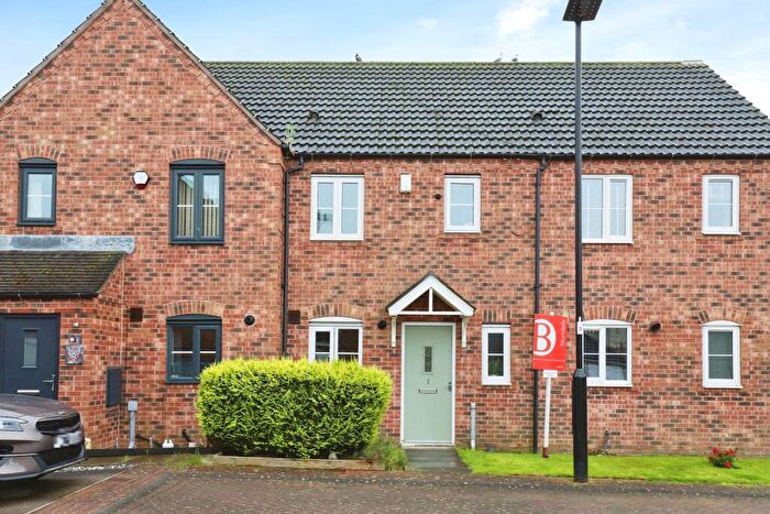 2 Bedroom House To Rent In Bassledene Court, Sheffield, S2