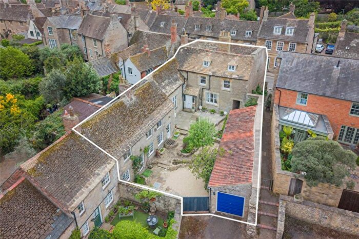 6 Bedroom Detached House For Sale In North Street, Oundle, Peterborough, Northamptonshire, PE8