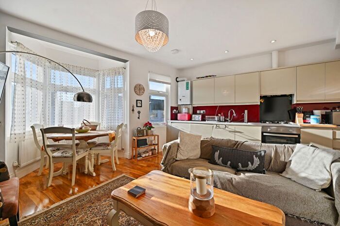 2 Bedroom Flat For Sale In Grant Road, Harrow, HA3