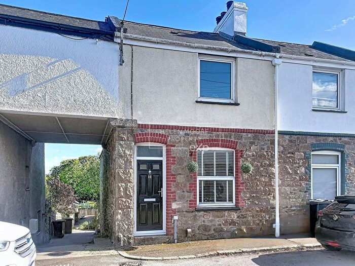 3 Bedroom End Of Terrace House For Sale In Belmont Road, Ivybridge, Devon, PL21