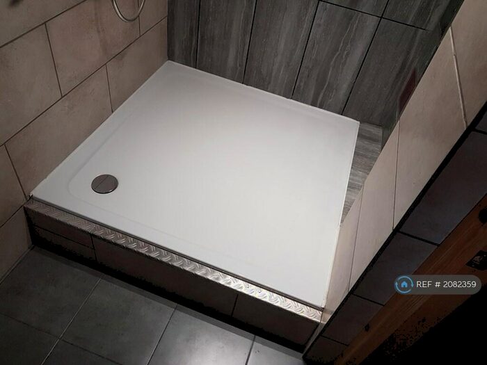 1 Bedroom Flat To Rent In Bow Road, London, E3