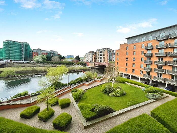 2 Bedroom Flat To Rent In Merchants Quay, East Street, Leeds, West Yorkshire, LS9