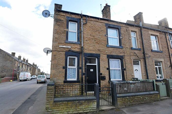 3 Bedroom Terraced House To Rent In Peel Street, Morley, Leeds, LS27