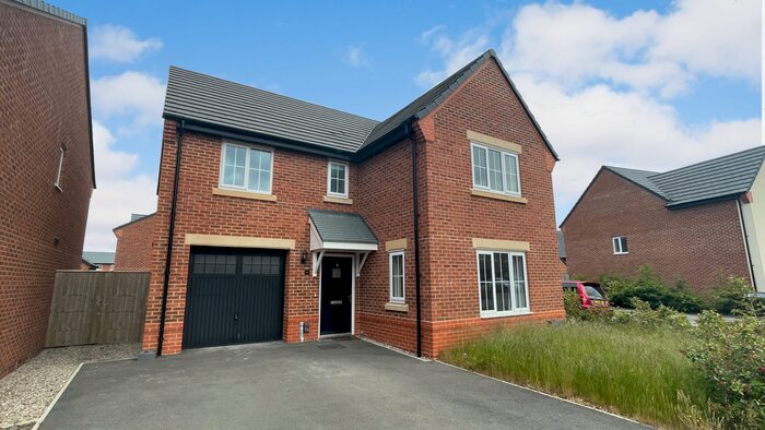 4 Bedroom Detached House To Rent In Chiswell Road, Preston, Lancashire, PR4