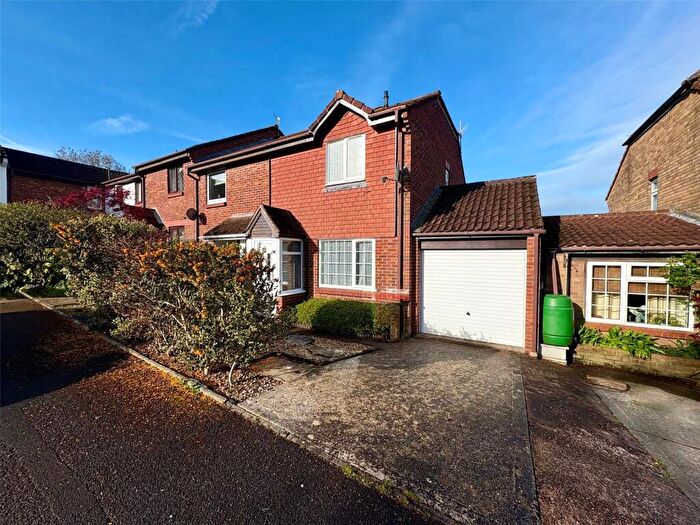 3 Bedroom End Of Terrace House For Sale In Tweed Close, Honiton, Devon, EX14