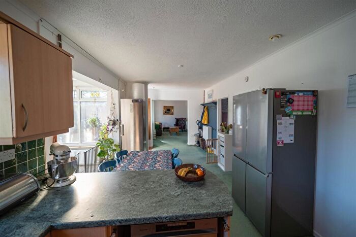 3 Bedroom Detached House For Sale In Berma Close, Mumbles, Swansea, SA3