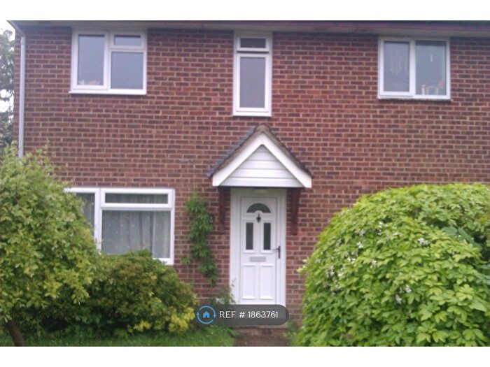 3 Bedroom End Of Terrace House To Rent In Winchester, Winchester, SO22
