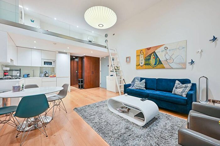 1 Bedroom Flat To Rent In Gloucester Gardens, Notting Hill, London, W2