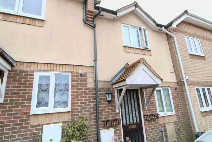 2 Bedroom Terraced House To Rent In Chiltern Close, Colchester, CO1