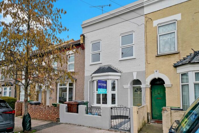 3 Bedroom Property To Rent In Vansittart Road, Forest Gate, E7