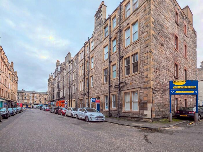 1 Bedroom Flat To Rent In Lochrin Place, Edinburgh, EH3