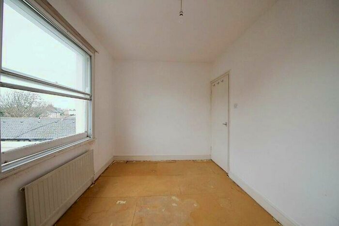 1 Bedroom Flat For Sale In Graham Road, Hackney, E8