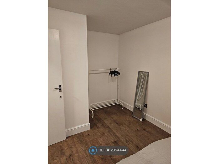 1 Bedroom Flat To Rent In Radnor Road, London, SE15