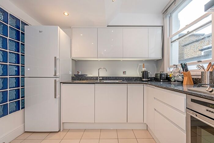 2 Bedroom Flat To Rent In Ashburn Gardens, London, SW7