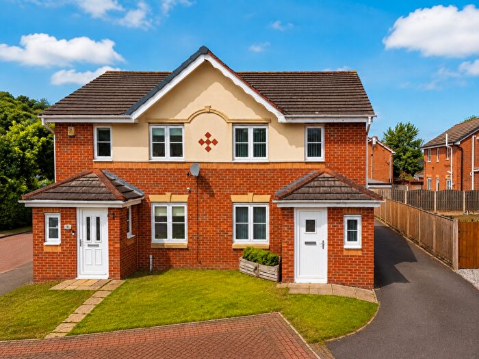 3 Bedroom Semi Detached House For Sale In Moat House Way, Conisbrough, Doncaster, DN12