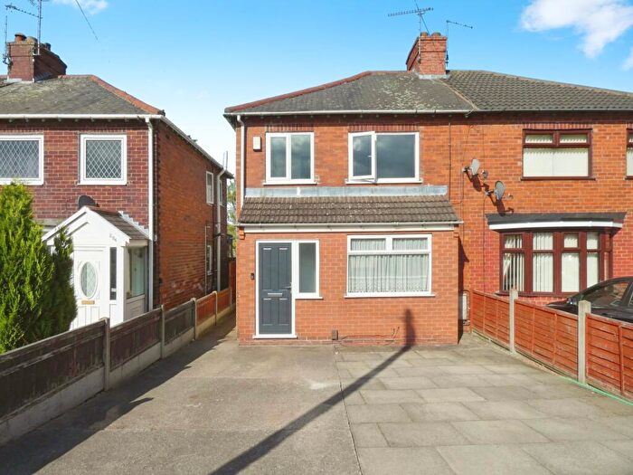 3 Bedroom Semi-Detached House To Rent In Chesterfield Road North, Mansfield, NG19