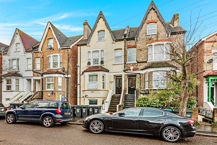 1 Bedroom Flat To Rent In Heathfield Road, Croydon, CR0