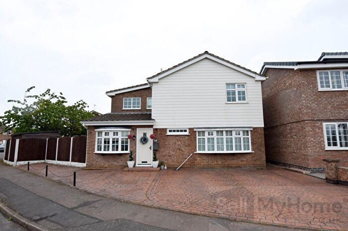 4 Bedroom Detached House For Sale In Wessex Drive, Leicester, Leicestershire, LE3