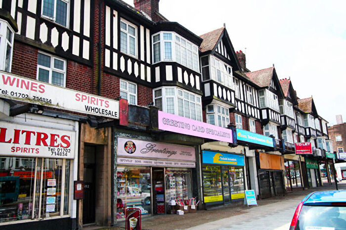 2 Bedroom Flat To Rent In London Road, Leigh-on-Sea, Southend-on-Sea, SS9