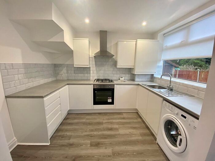 3 Bedroom Semi Detached House To Rent In Bowring Park Avenue, L16