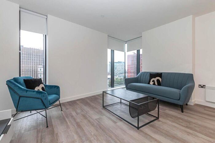 2 Bedroom Apartment To Rent In The Bank Tower, Sheepcote Street, B16