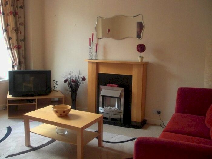 2 Bedroom Flat To Rent In The Green, City Centre, Aberdeen, AB11
