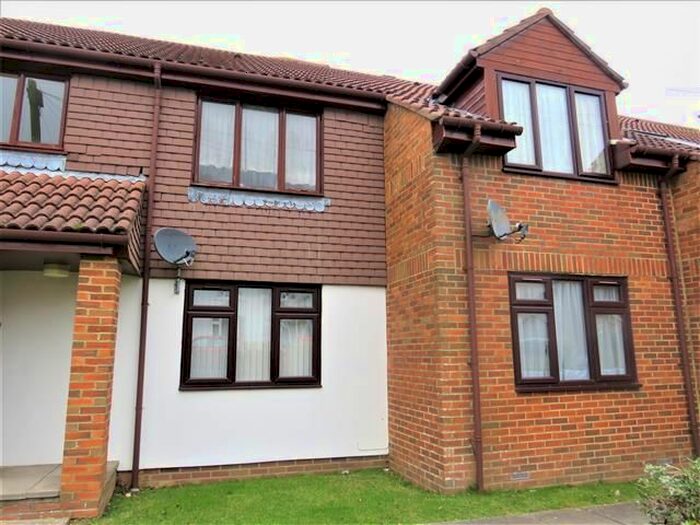 1 Bedroom Flat To Rent In West Street, Burgess Hill RH15