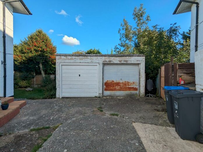 Garage / Parking To Rent In Shirley Close, Worthing, BN14