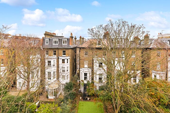 2 Bedroom Flat For Sale In Westgate Terrace, Chelsea, SW10