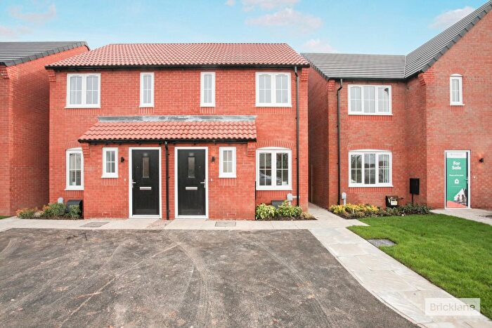 2 Bedroom Semi Detached House To Rent In Nero Avenue, Nuneaton, CV11