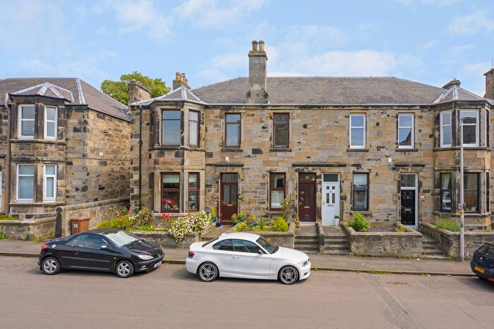 3 Bedroom Flat For Sale In Millhill Street, Dunfermline, KY11